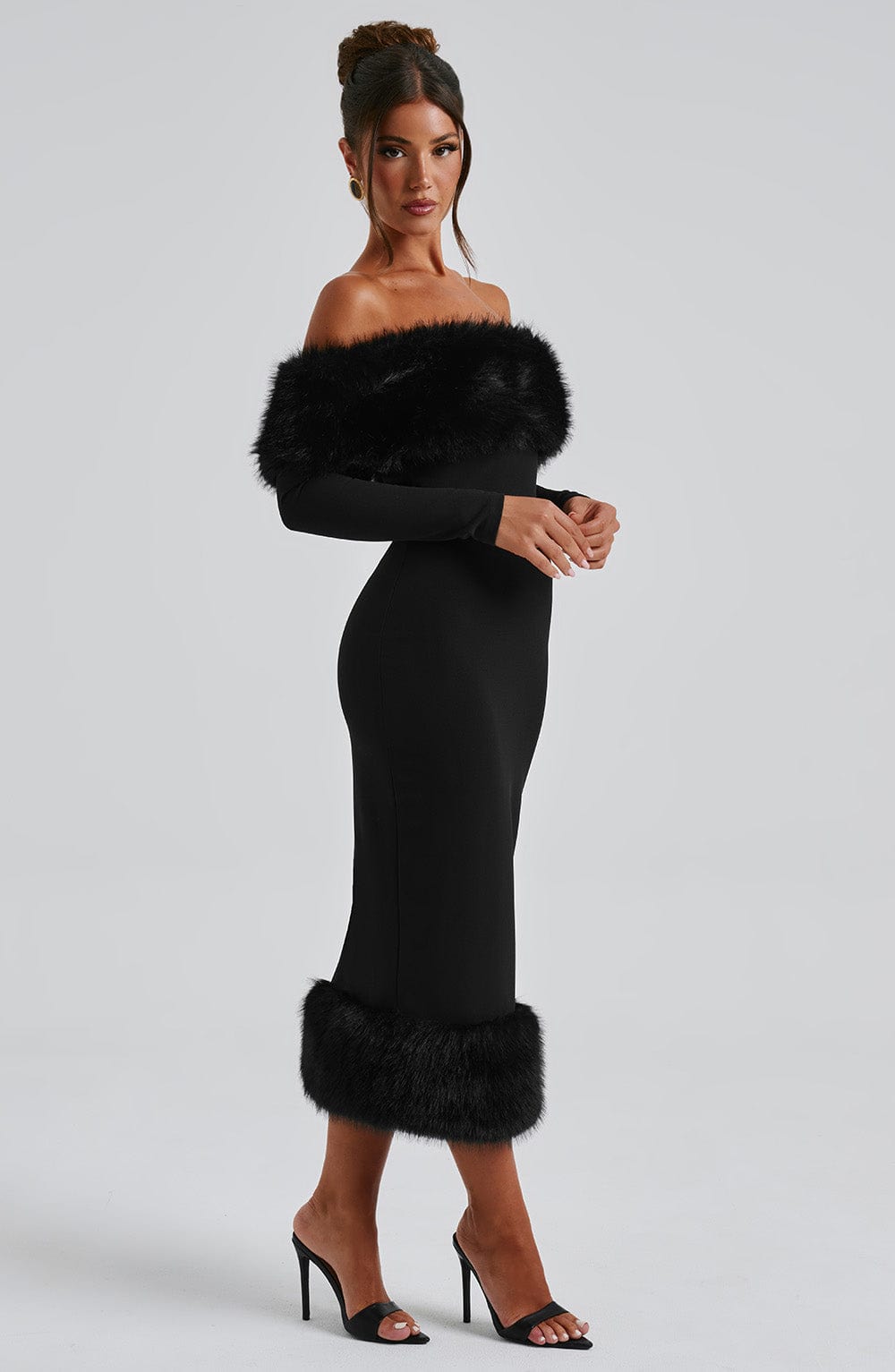 Vittoria - Black faux-fur trim midi dress