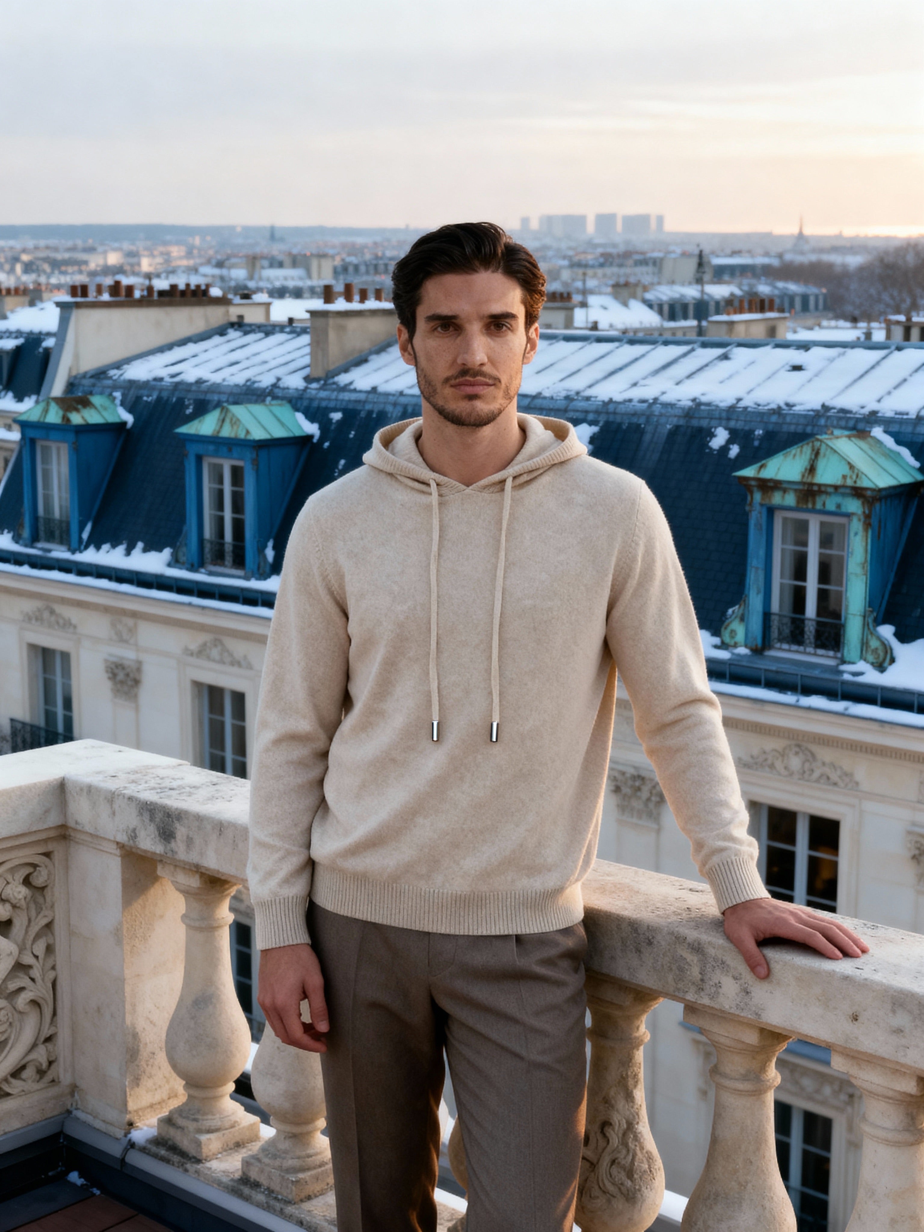 The Cashmere - Fine knit luxury hooded sweater