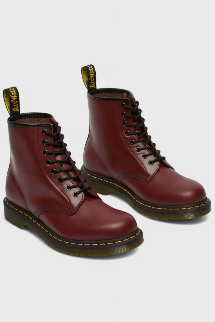 Addison - Classic faux leather 8-eye lace-up boots