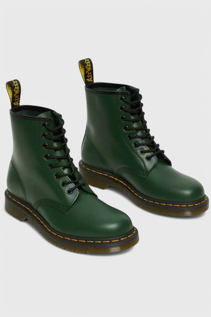 Addison - Classic faux leather 8-eye lace-up boots