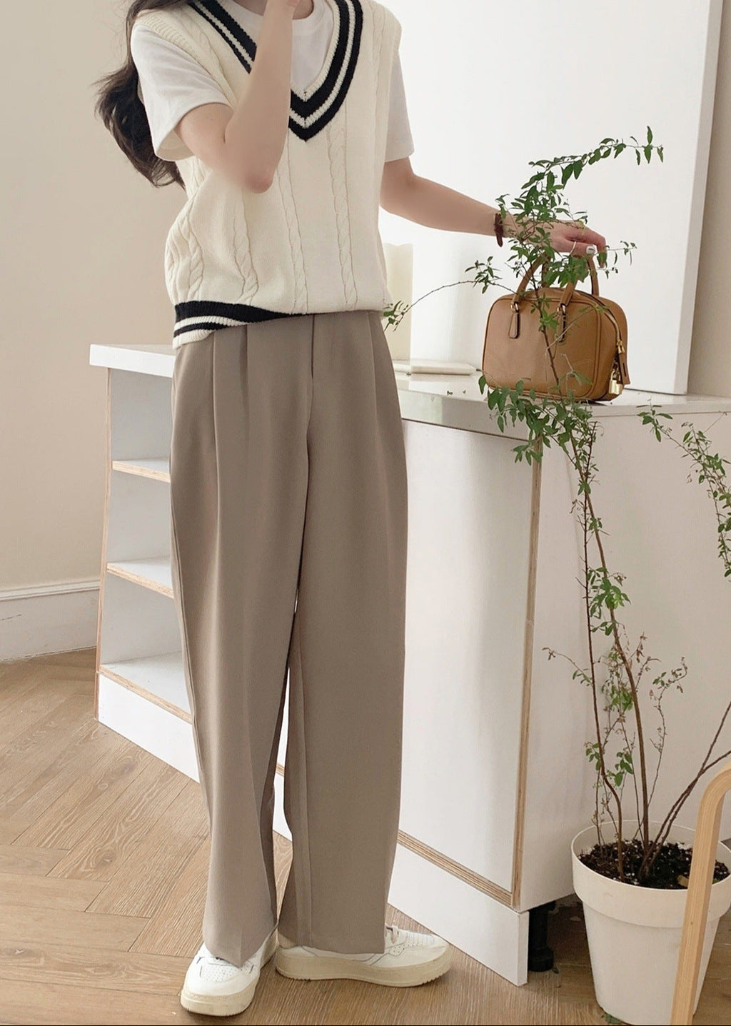 Eleanor - Preppy cricket cable knit sweater vest