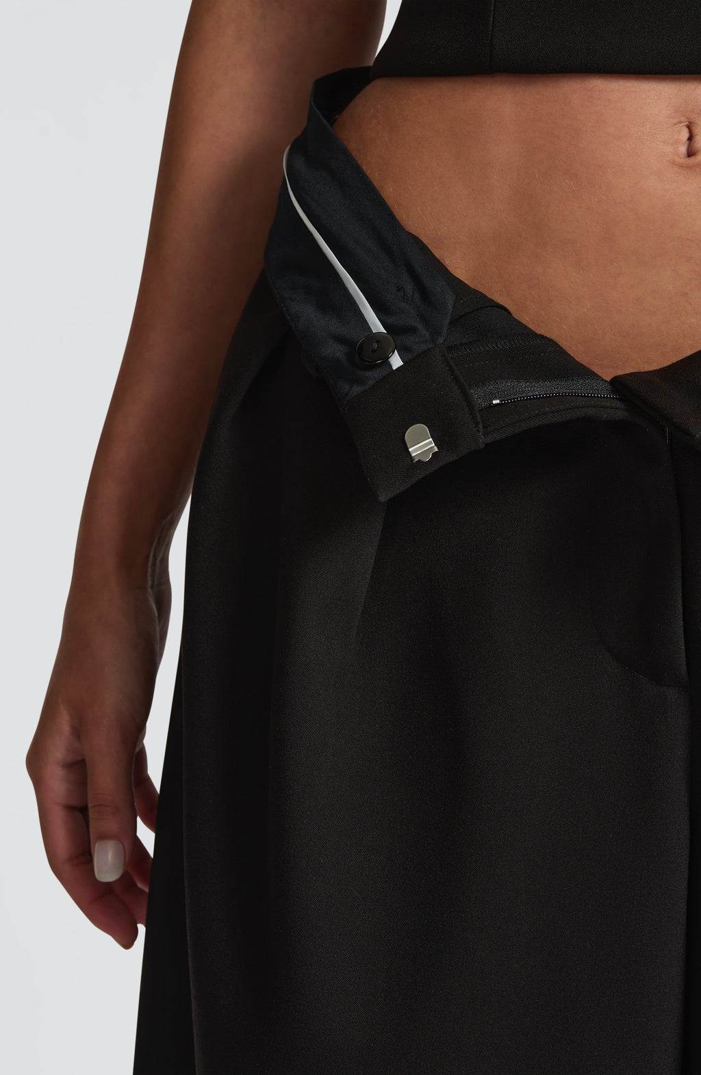 Ausra - Black tailored pleated wide-leg bermuda shorts