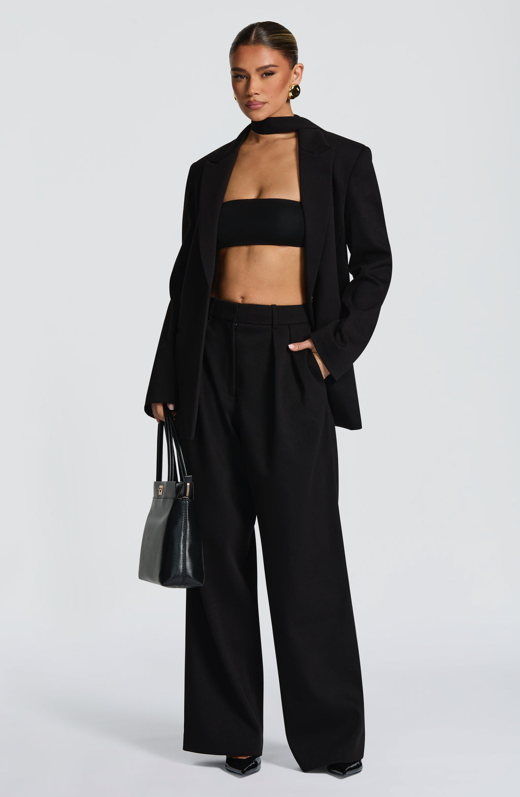 Kirsty - Black pleated low-rise wide-leg trousers