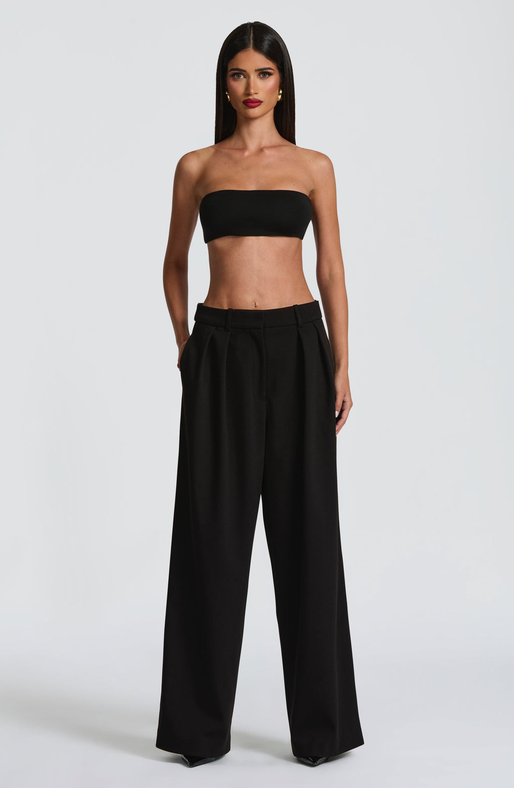 Kirsty - Black pleated low-rise wide-leg trousers
